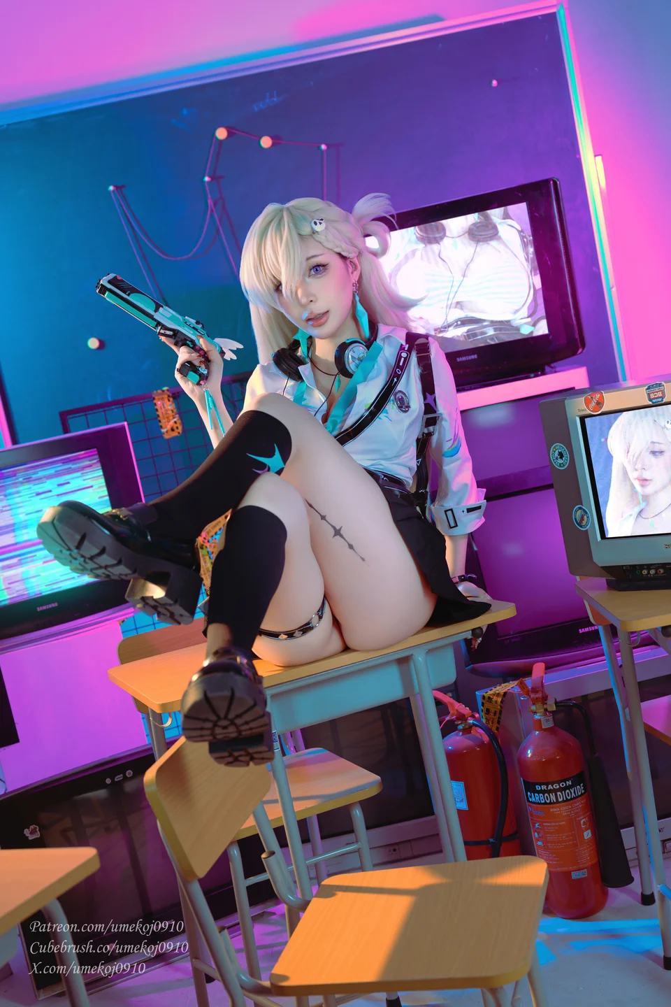 Umeko_J - Lynae 「Wuthering Waves」[103P,4V-1.34GB] tg@simisebaisi 【丝足阁】010.webp